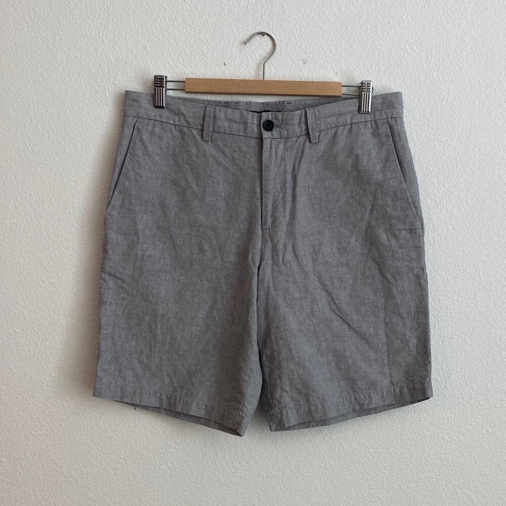 Banana Republic Gray Flat Front Aiden Shorts - 33